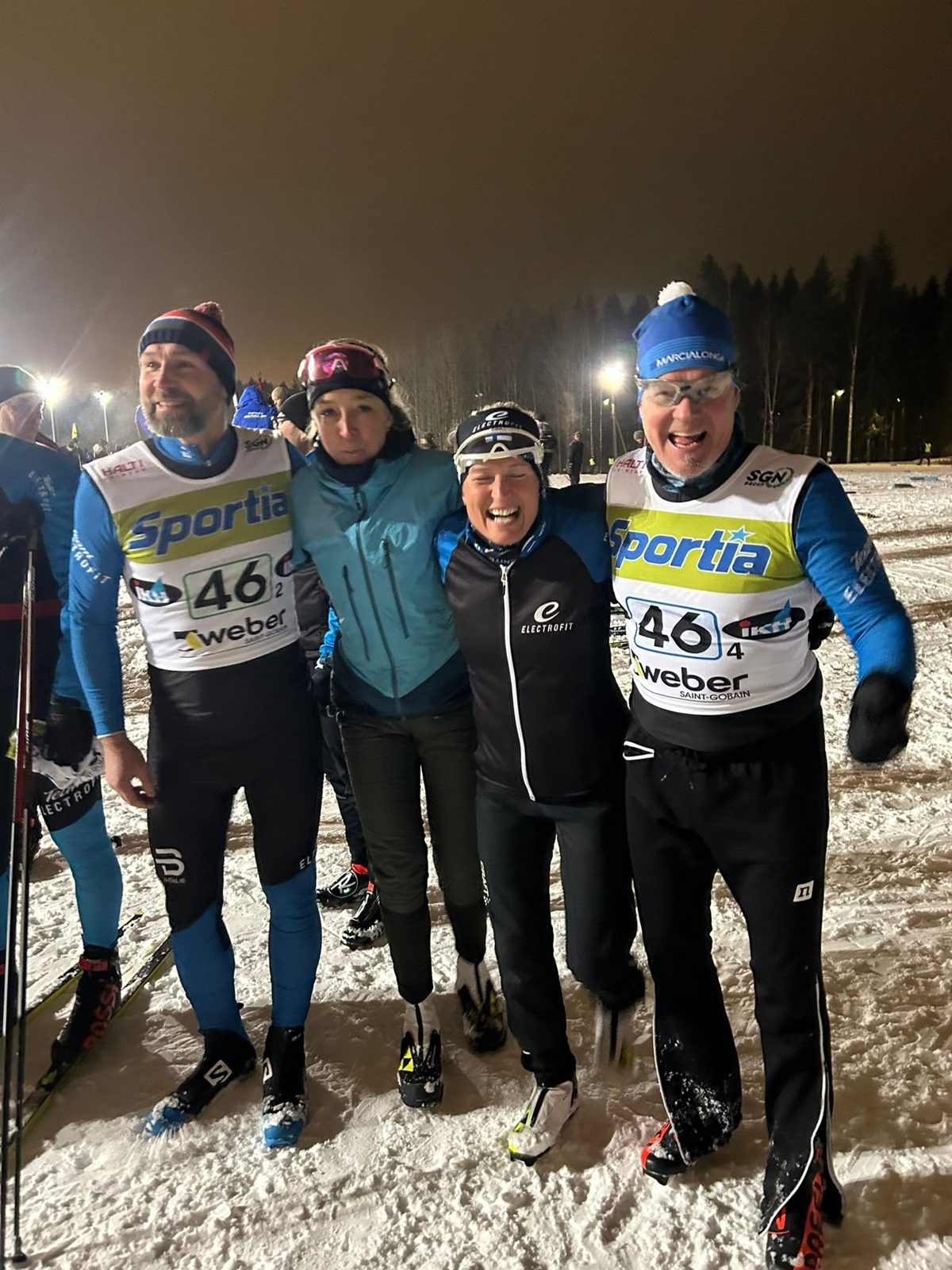 Janek Shein, Sanna Puhakka, Riitu Kaartinen ja Vesa Arjovuo Maakuntaviestissä Paloheinässä.